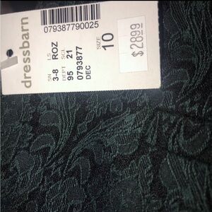 Roz & Ali Pants Womens Size 10 Green & Black Paisley Patterned Slim Tapered Fit